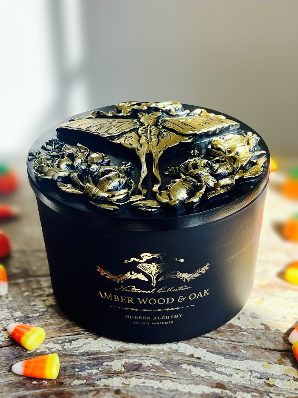 NEW Modern Alchemy Amber Wood & Oak Textured Lid Bougie Parfumee 15.1 OZ Candle